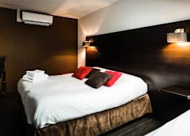 Logis Hotel Lons-le-Saunier - Restaurant Le Grill 3