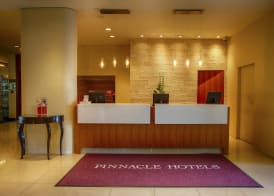 Pinnacle Hotel Harbourfront 2
