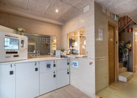 Hostal House 2