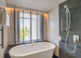 The ShellSea Krabi I Luxury Beach Front Resort & Pool Villa 3