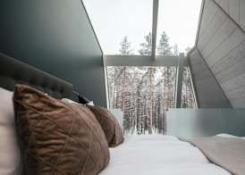 Glass Resort 4