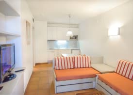 Aparthotel Ciutat de Palol 5
