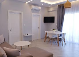 Blue Water Hotel Ksamil 2