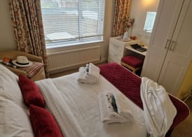 Redcliffe Hotel 2