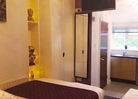 United Lodge Hotel 4