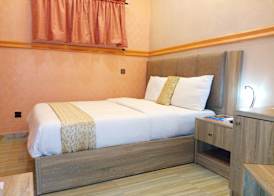Euro Lounge and Suites 4