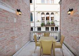 Casa Dei Pittori Venice Apartments 2