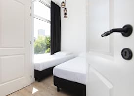 Rotterdam Inn 4