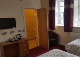 Ecclefechan Hotel 3