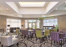La Quinta Inn & Suites by Wyndham Ontario Airport 2