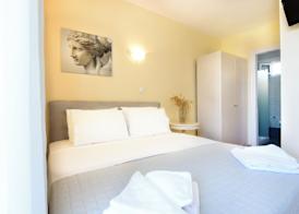 Julia Hotel 5