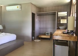 HIP Seaview Resort @ Phi Phi 2