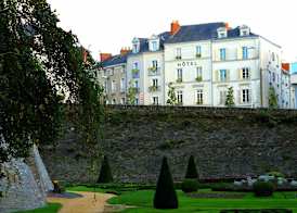 Logis Hôtels- Hôtel Marguerite d'Anjou Angers château 2