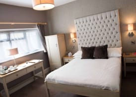 The County Hotel 2