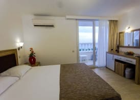 The Garden Beach Hotel 5