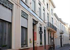 Hotel Rose Red 3