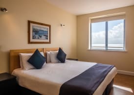 Galway Bay Sea View Apartments 5