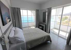 ALOS SUITES ex-Possirama Bay aparts 4