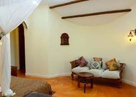 Kena Beach Hotel 5