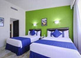 Aquamarina Beach Hotel 4