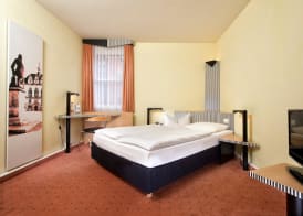 TRYP by Wyndham Halle 5