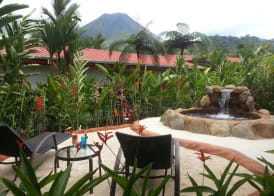 Volcano Lodge, Hotel & Thermal Experience 3