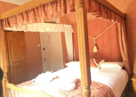 Cannon House Guest House 4