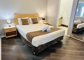Caloundra Central Apartment Hotel Official 5