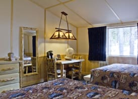 Lake Lodge Cabins - Inside the Park 5
