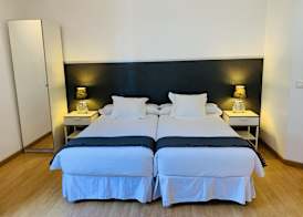 Super Balmes Guest House 4