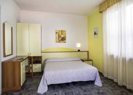Hotel Ester Safer 5