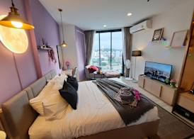 Edge Central Pattaya by Mickey 5