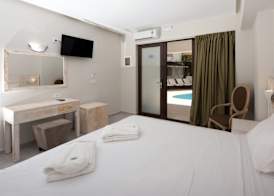 Artemis Hotel Apartments 5