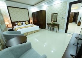 THE SHINE HOTEL 5