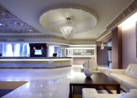 Hotel Abades Benacazon 5