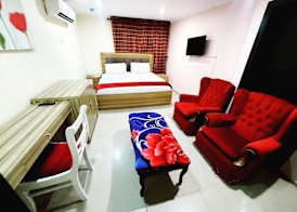 The Ambassadors Hotel 3