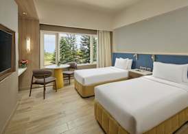 Taal Vista Hotel 5