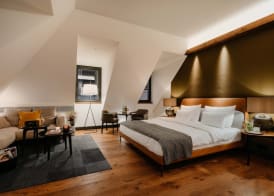 DO & CO Hotel München 3