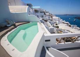 Chic Hotel Santorini 5