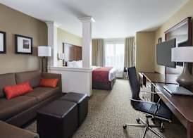 Comfort Suites Fargo Medical Center 5