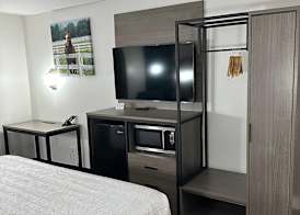 Baymont by Wyndham La Grange KY Southeast 3