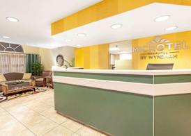 Microtel Inn & Suites by Wyndham Gulf Shores 3