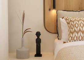 White Pebble Suites 3
