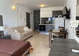 Alexia Hotel Apartments 4