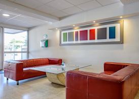 B&B HOTEL Nîmes Ville Active, parking sécurisé gratuit 3