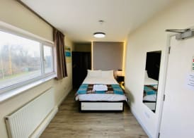 Almond Tree Hotel 4
