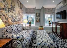 No. 30 Knightsbridge 5