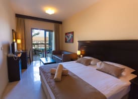 Blue Waves Resort 5
