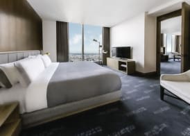 InterContinental Hotels LOS ANGELES DOWNTOWN by IHG 2