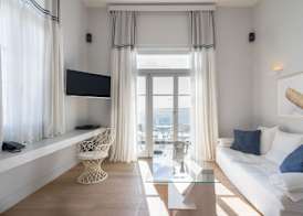 Dexamenes Seaside Hotel 5